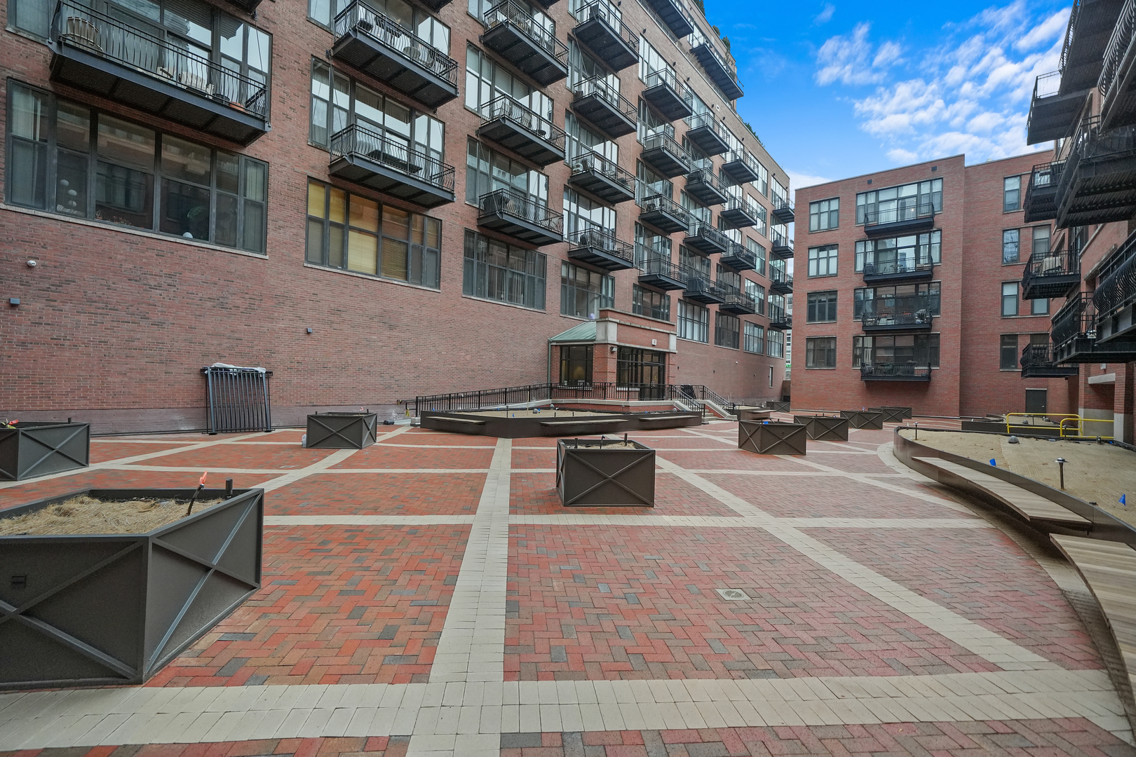 333 W Hubbard Street Unit: 510
