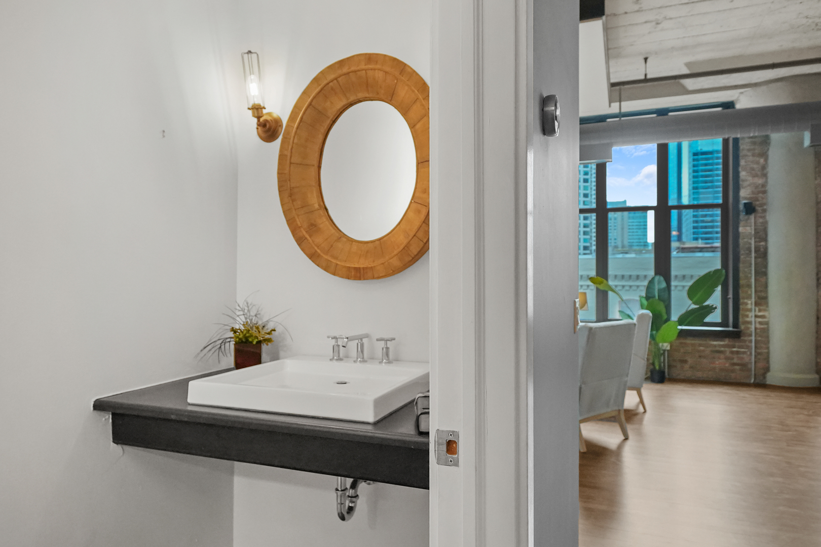 333 W Hubbard Street Unit: 510