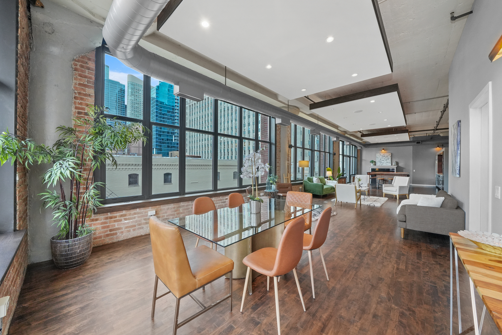 333 W Hubbard Street Unit: 510