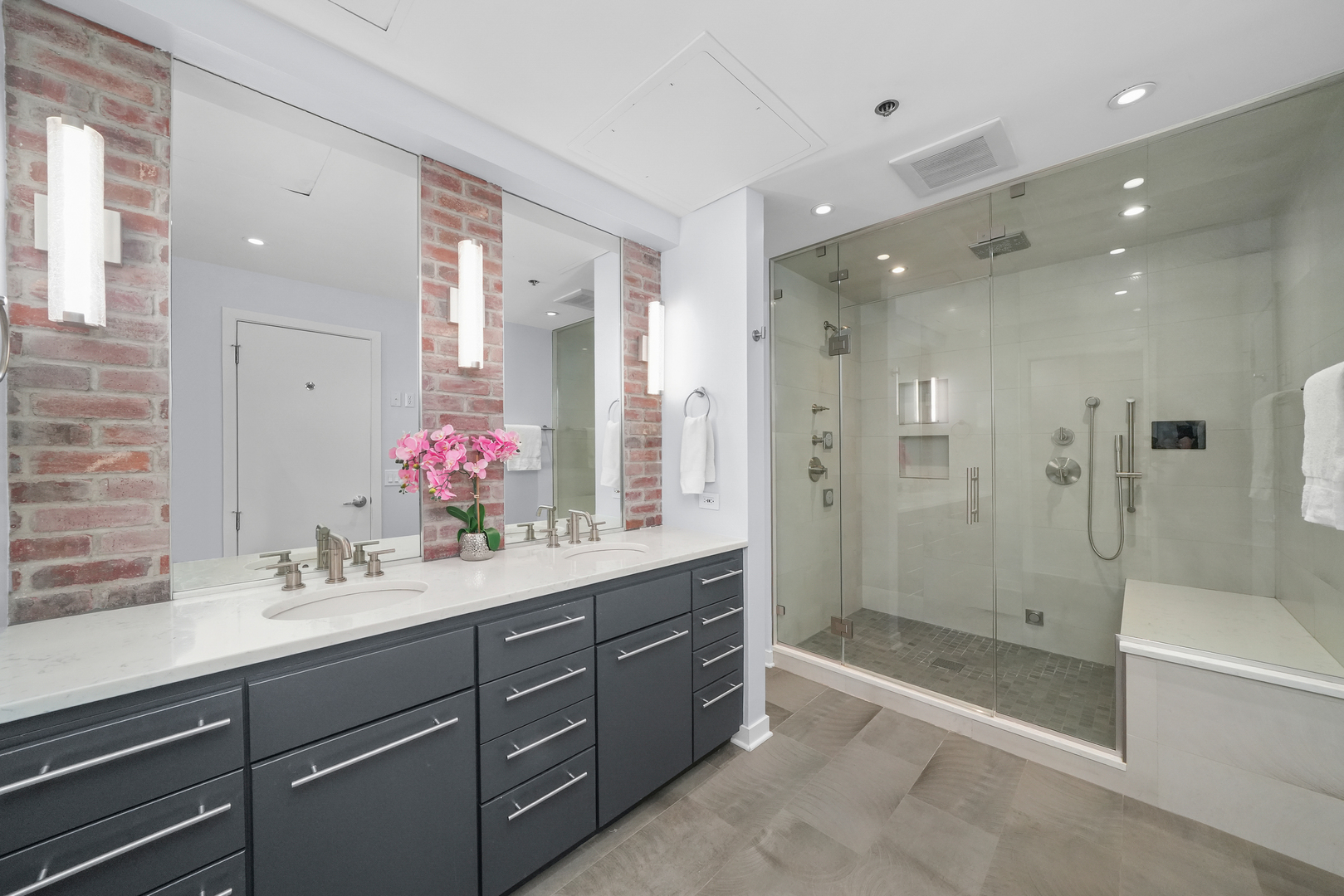 333 W Hubbard Street Unit: 510