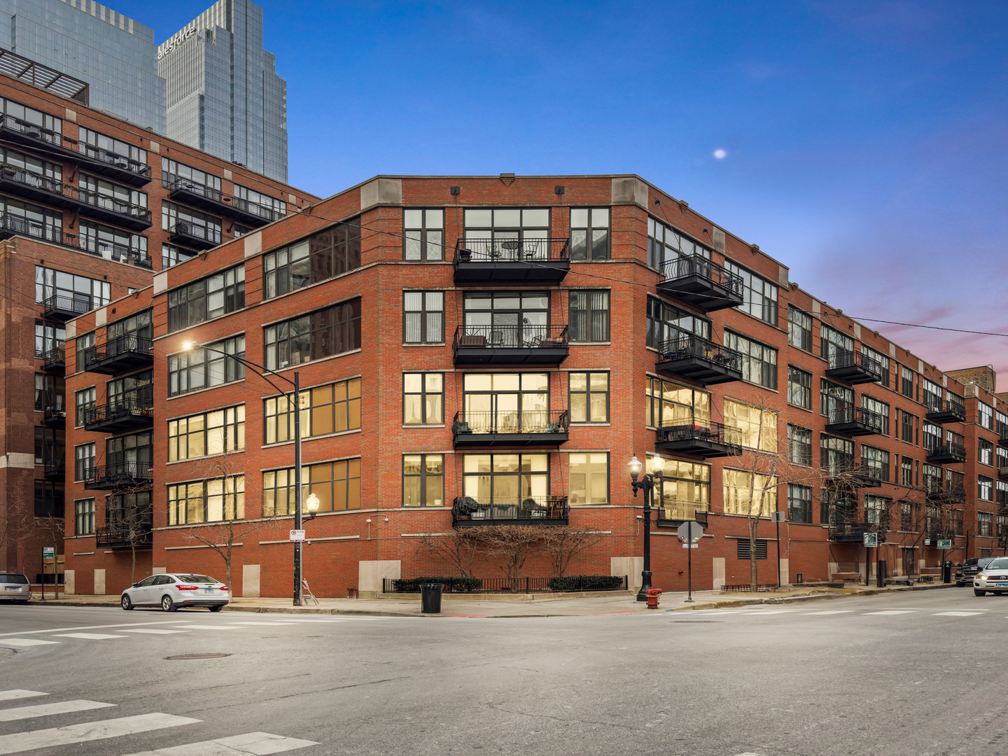 333 W Hubbard Street Unit: 510
