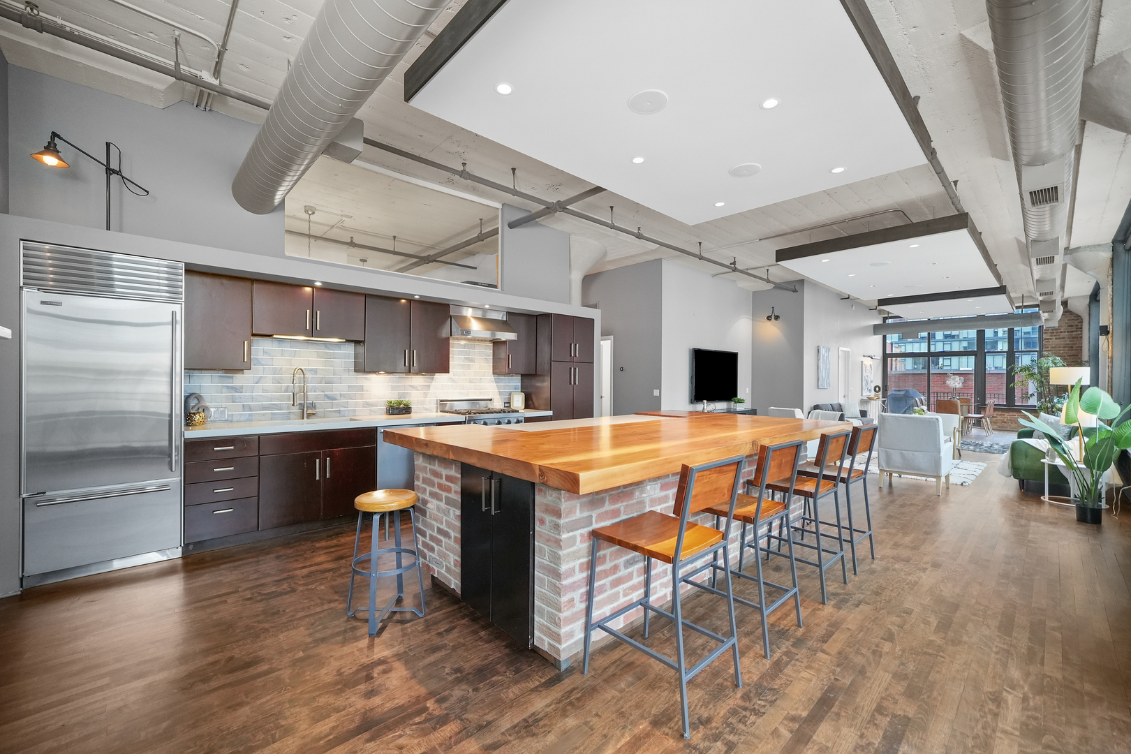 333 W Hubbard Street Unit: 510