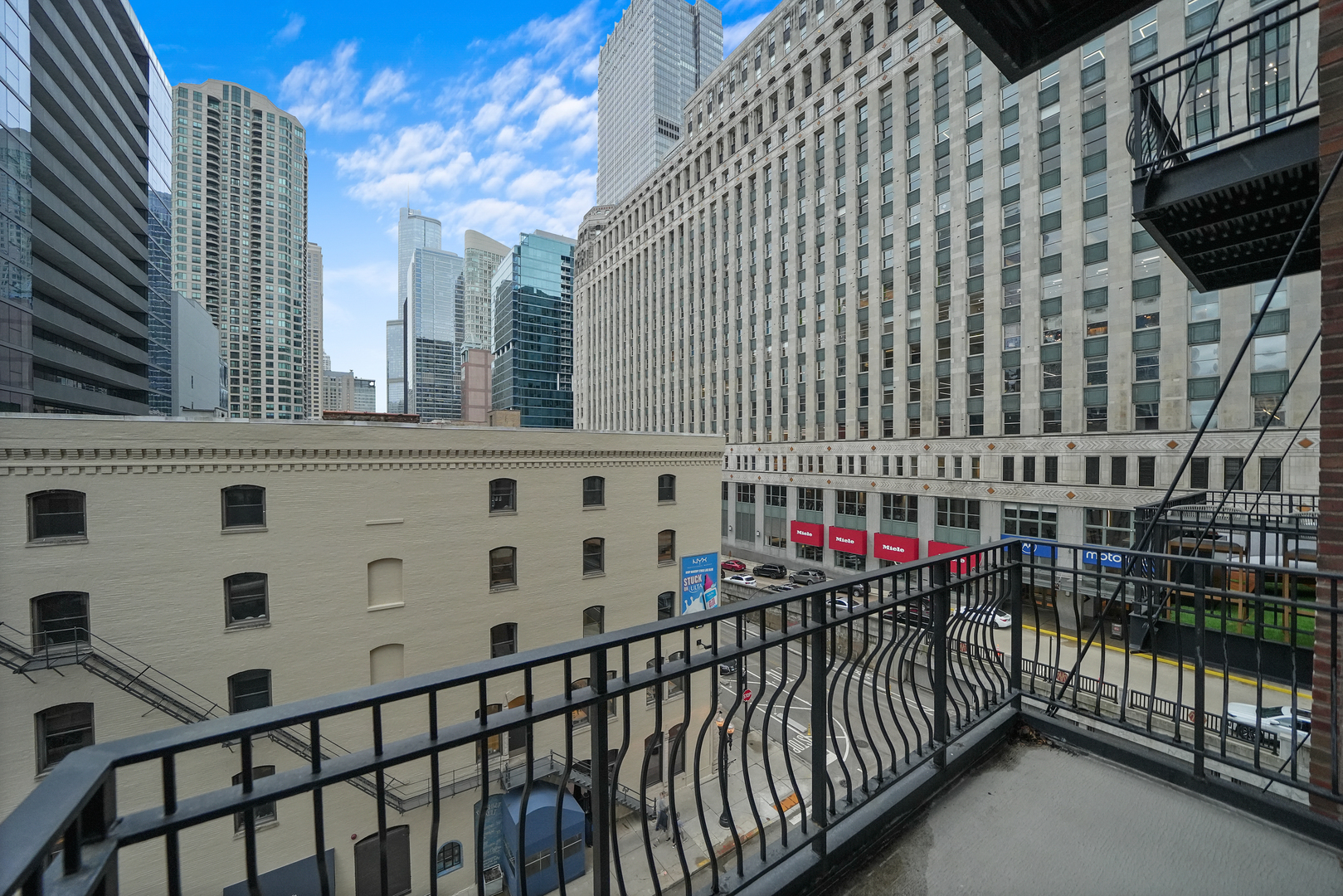 333 W Hubbard Street Unit: 510