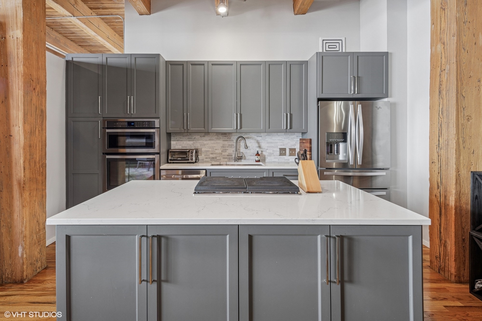 728 W Jackson Boulevard Unit: 423