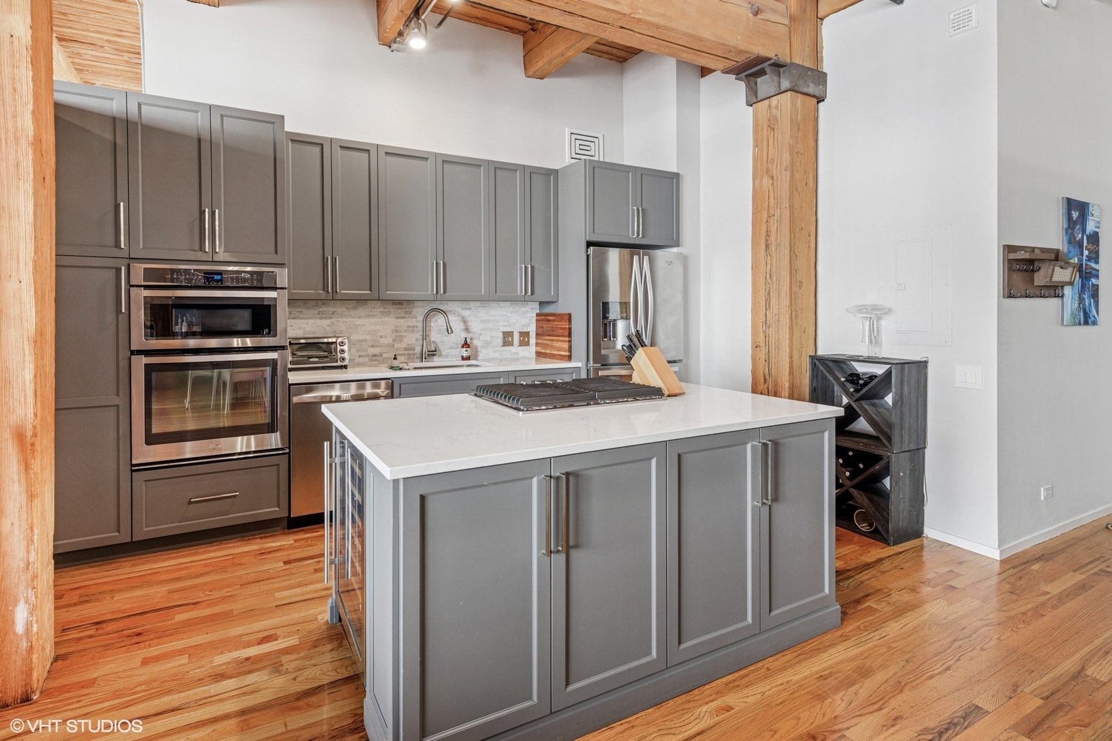 728 W Jackson Boulevard Unit: 423