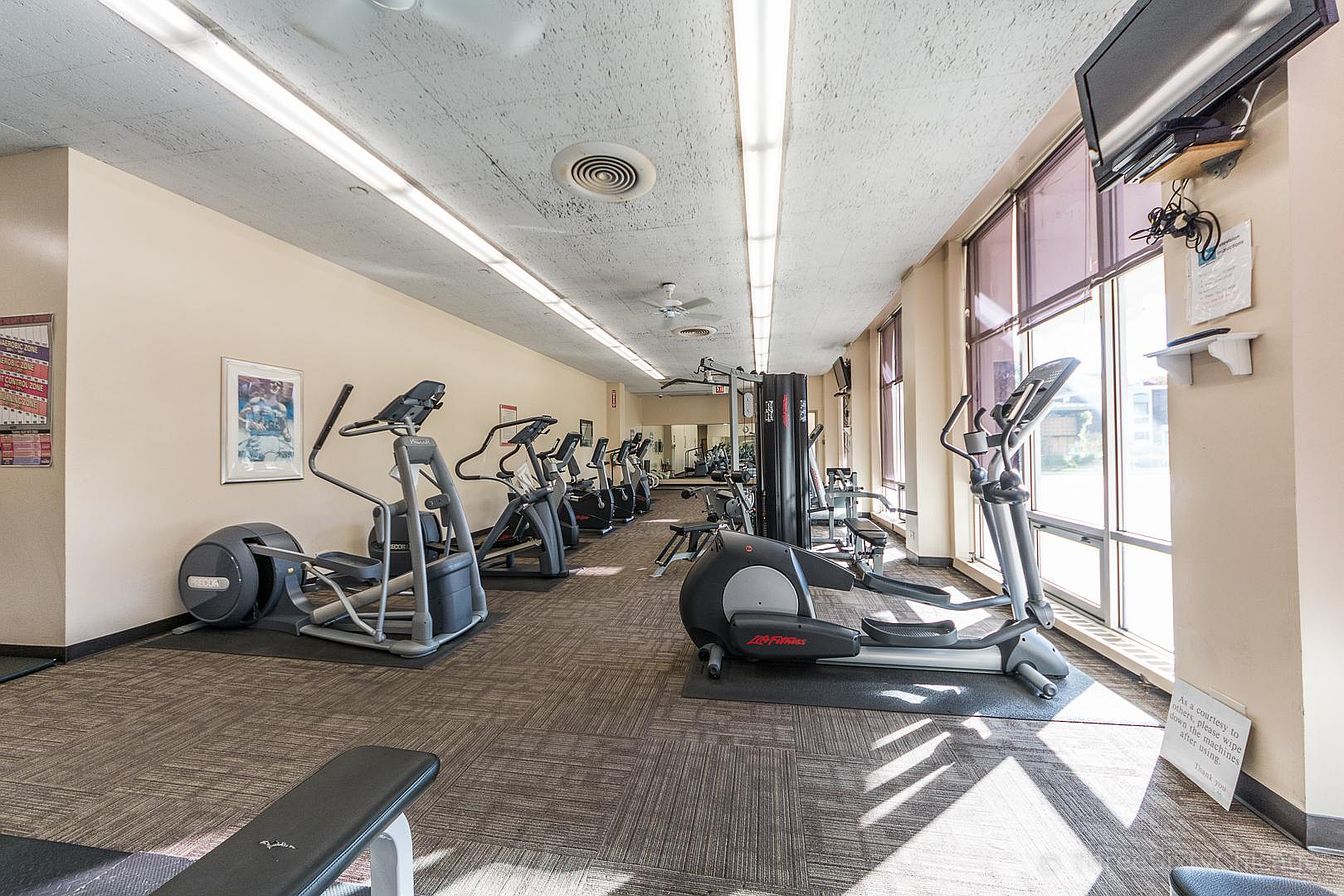 1455 N Sandburg Terrace Unit: 509