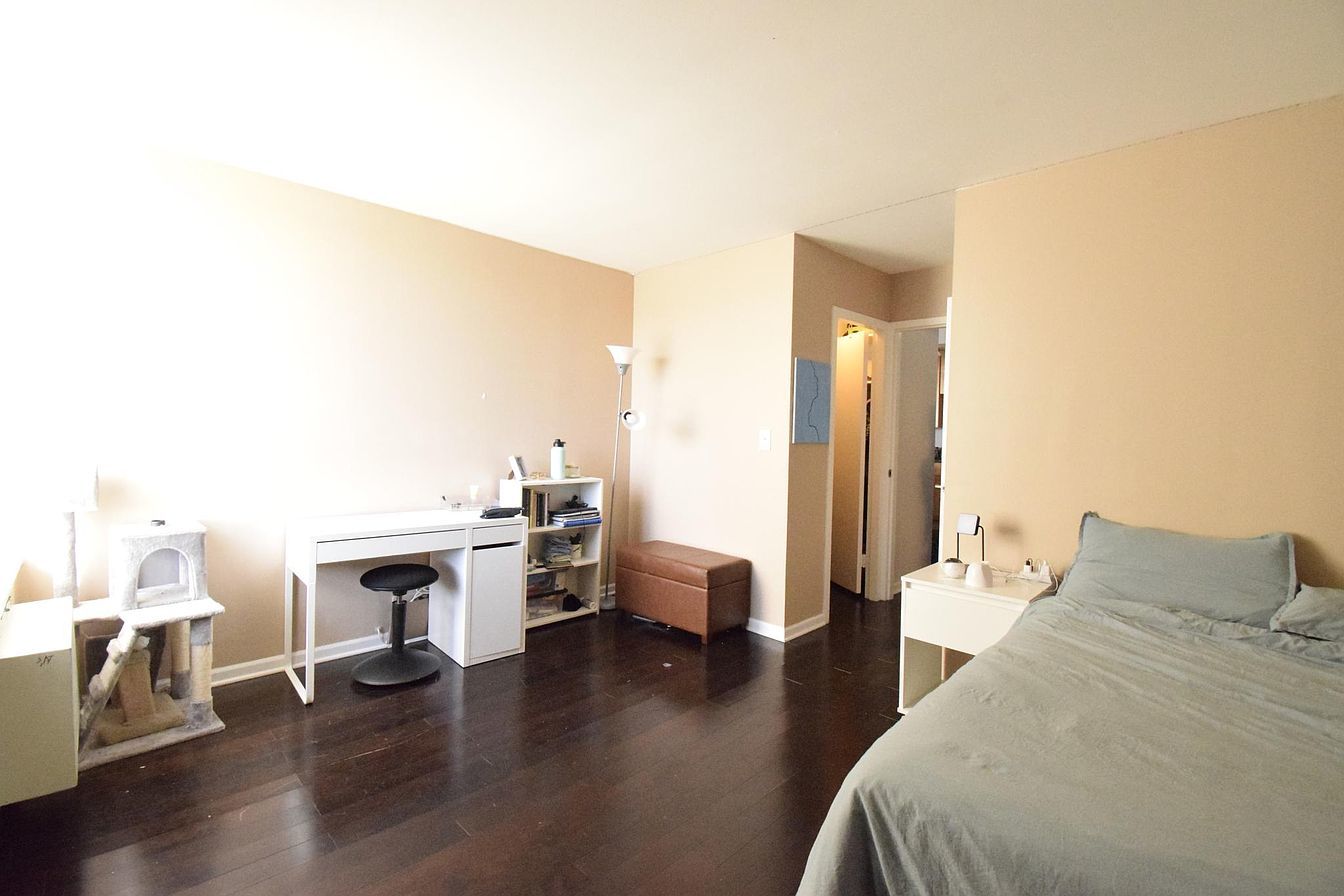 1455 N Sandburg Terrace Unit: 509