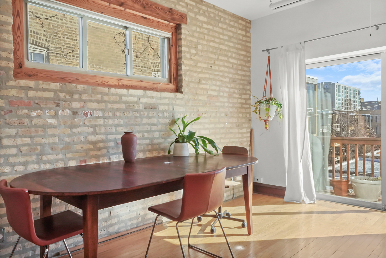 6145 N LAKEWOOD Avenue Unit: 3