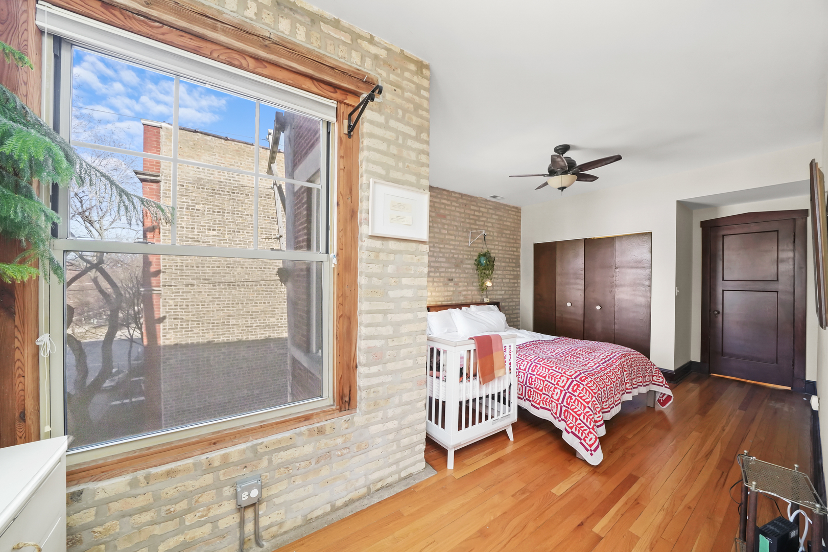 6145 N LAKEWOOD Avenue Unit: 3