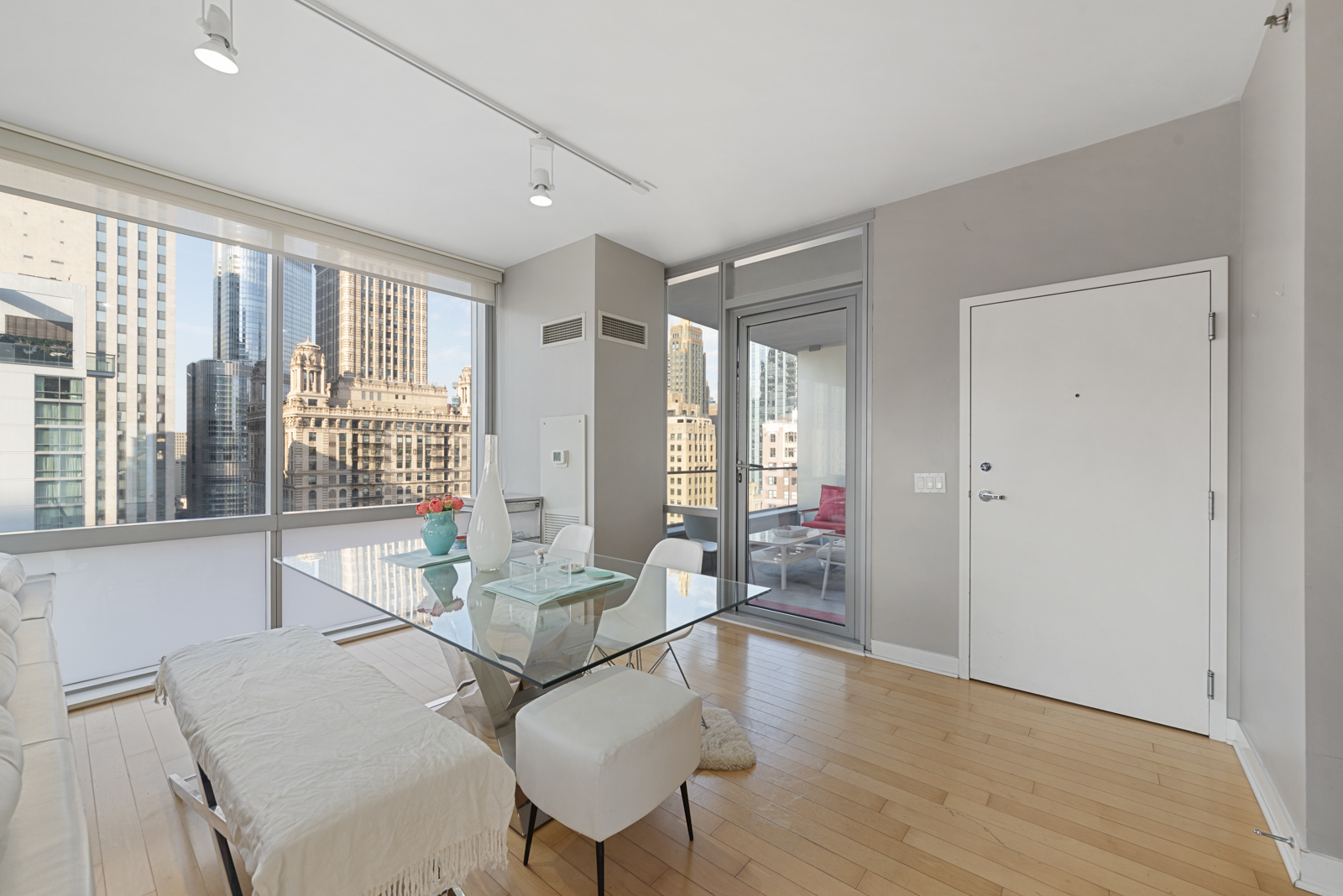 8 E RANDOLPH Street Unit: 1905