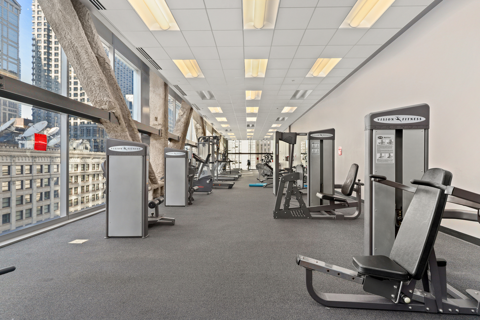 8 E RANDOLPH Street Unit: 1905