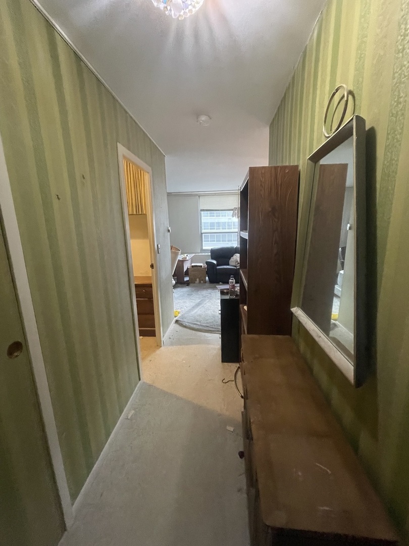 3550 N LAKE SHORE Drive Unit: 325