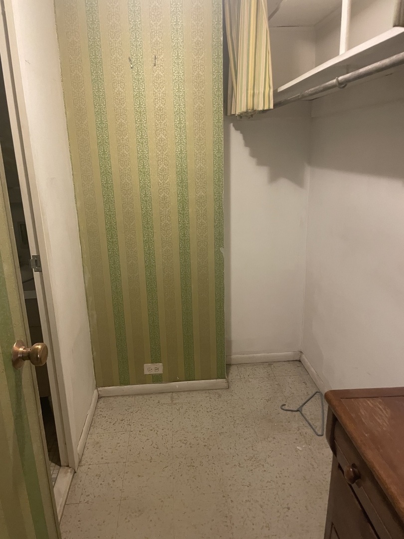 3550 N LAKE SHORE Drive Unit: 325