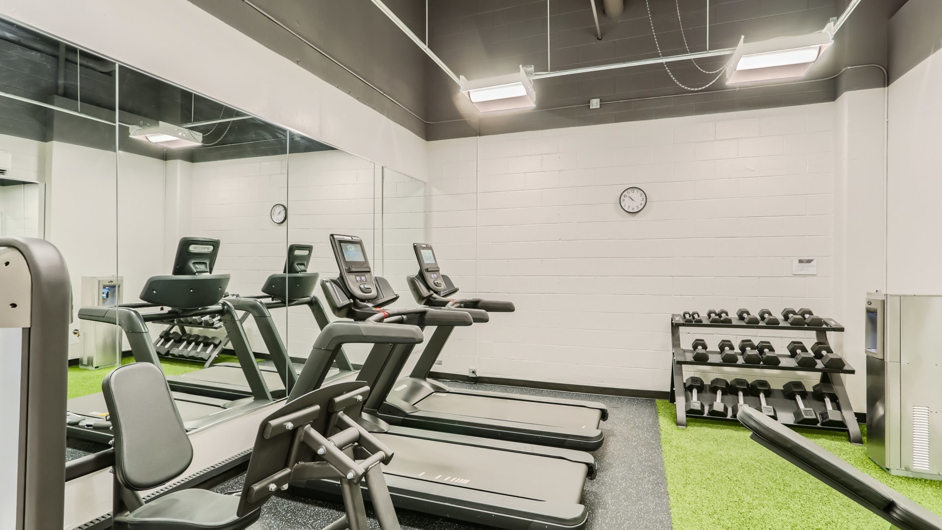 3550 N LAKE SHORE Drive Unit: 325