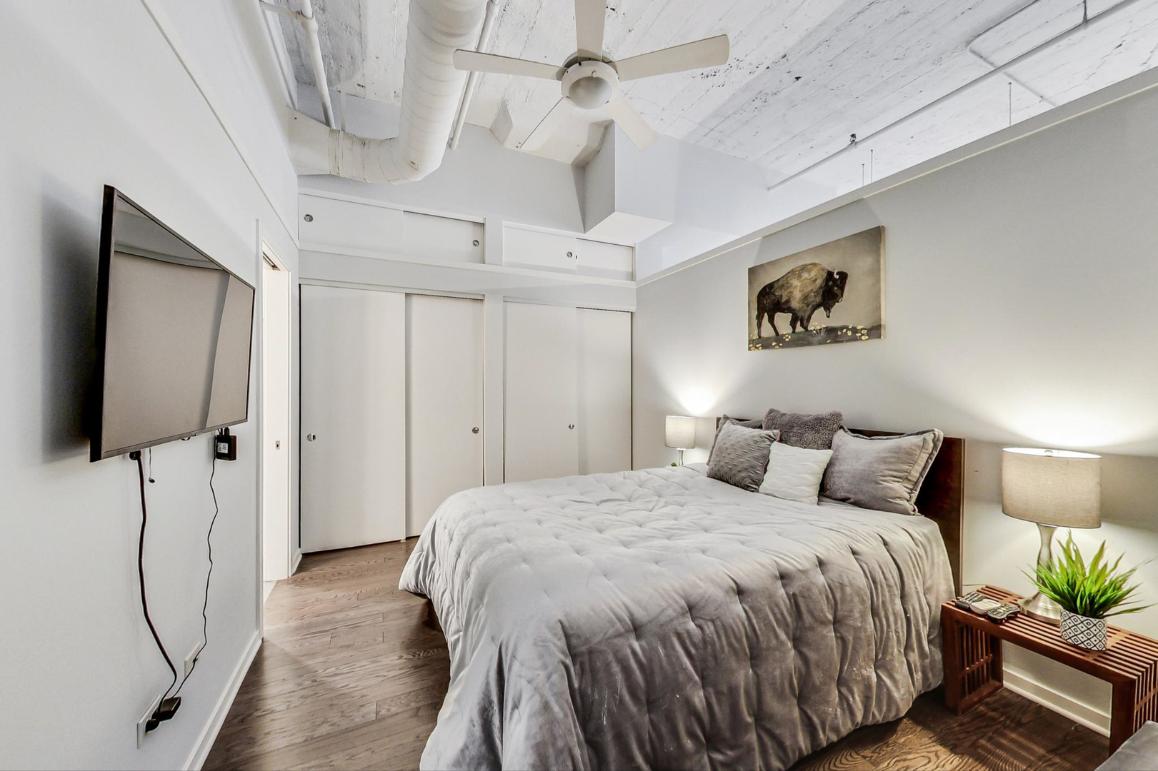 333 W HUBBARD Street Unit: 612
