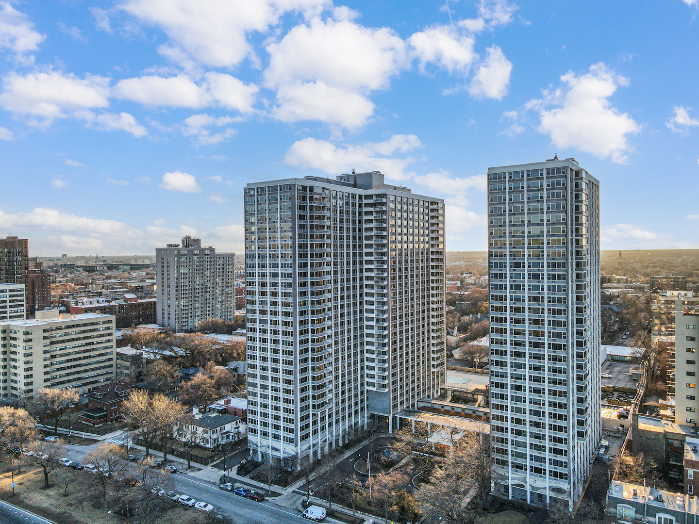 4250 N Marine Drive Unit: 322