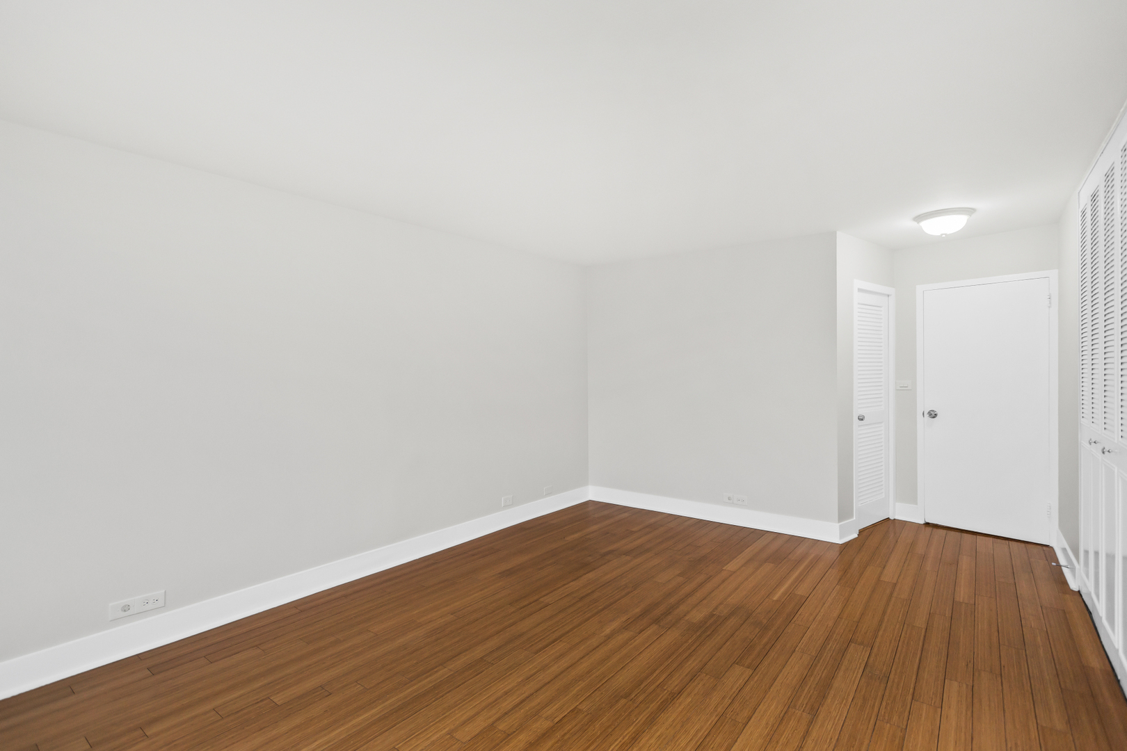 4250 N Marine Drive Unit: 322