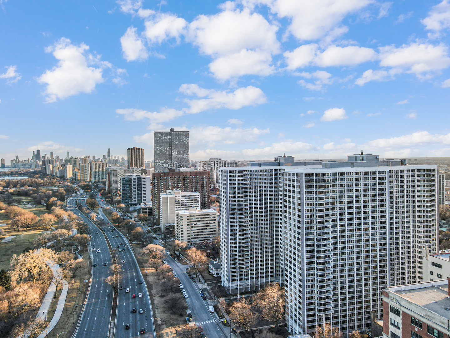 4250 N Marine Drive Unit: 322