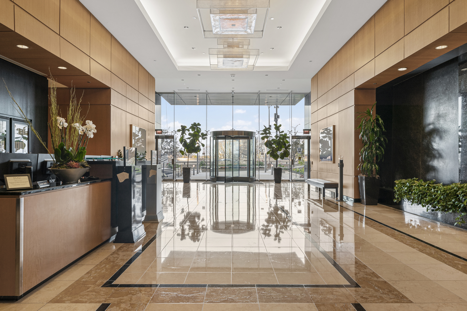 600 N Lake Shore Drive Unit: 2711