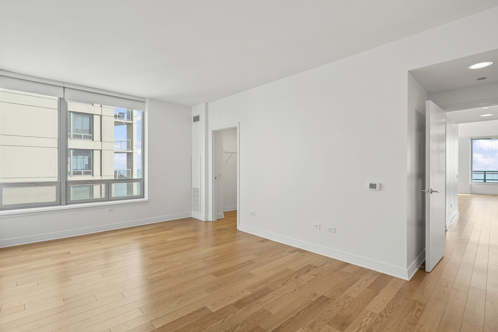 600 N Lake Shore Drive Unit: 2711