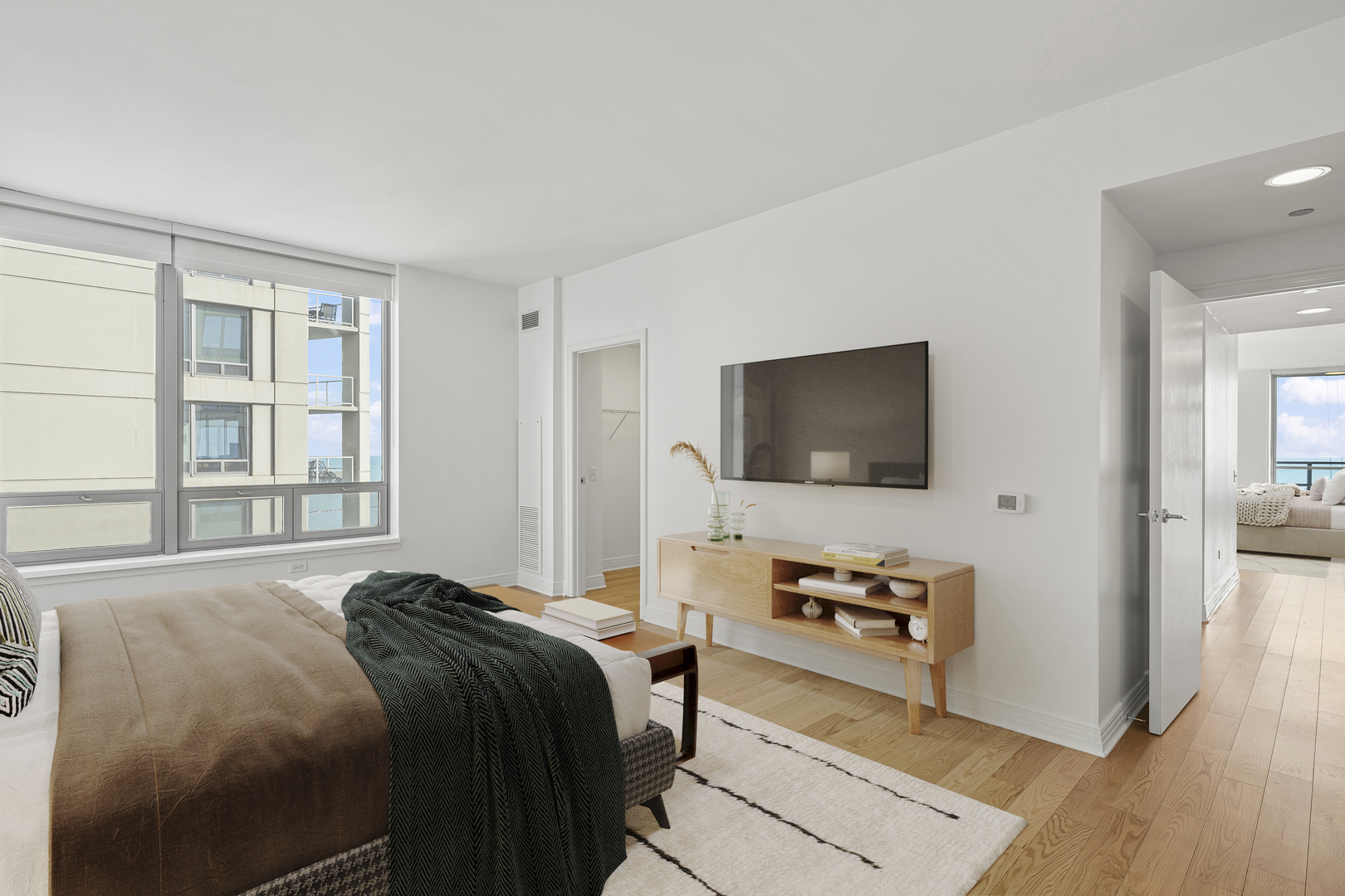 600 N Lake Shore Drive Unit: 2711