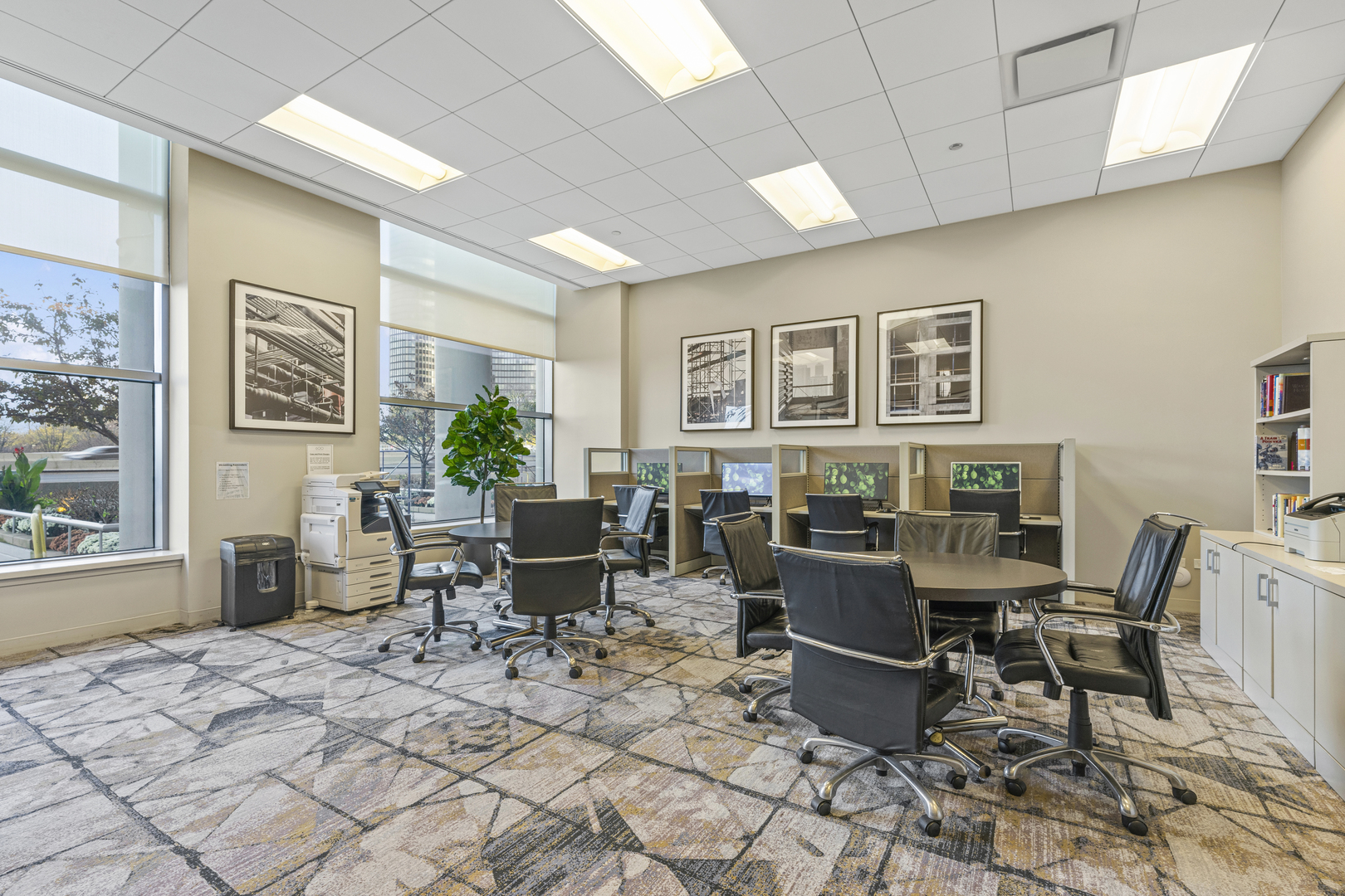 600 N Lake Shore Drive Unit: 2711