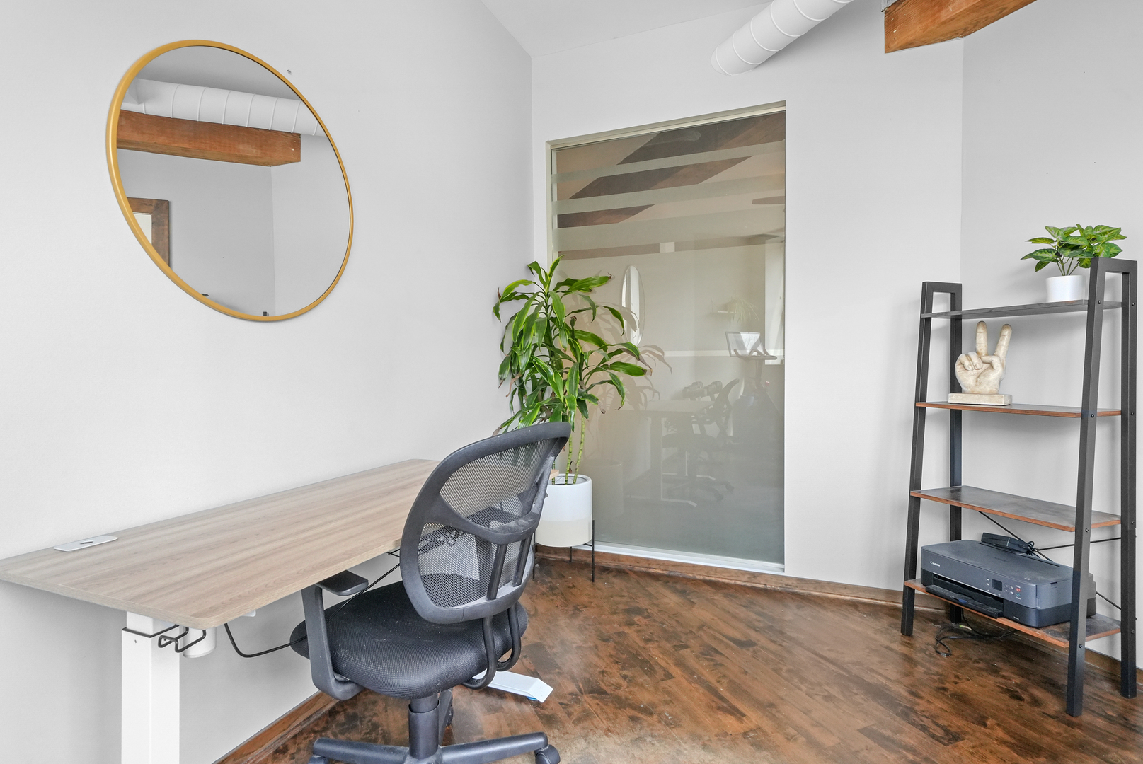 2255 N Wayne Avenue Unit: C1