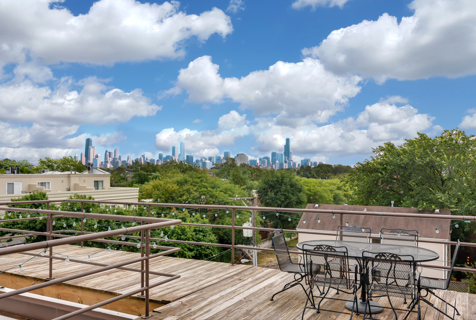 2255 N Wayne Avenue Unit: C1