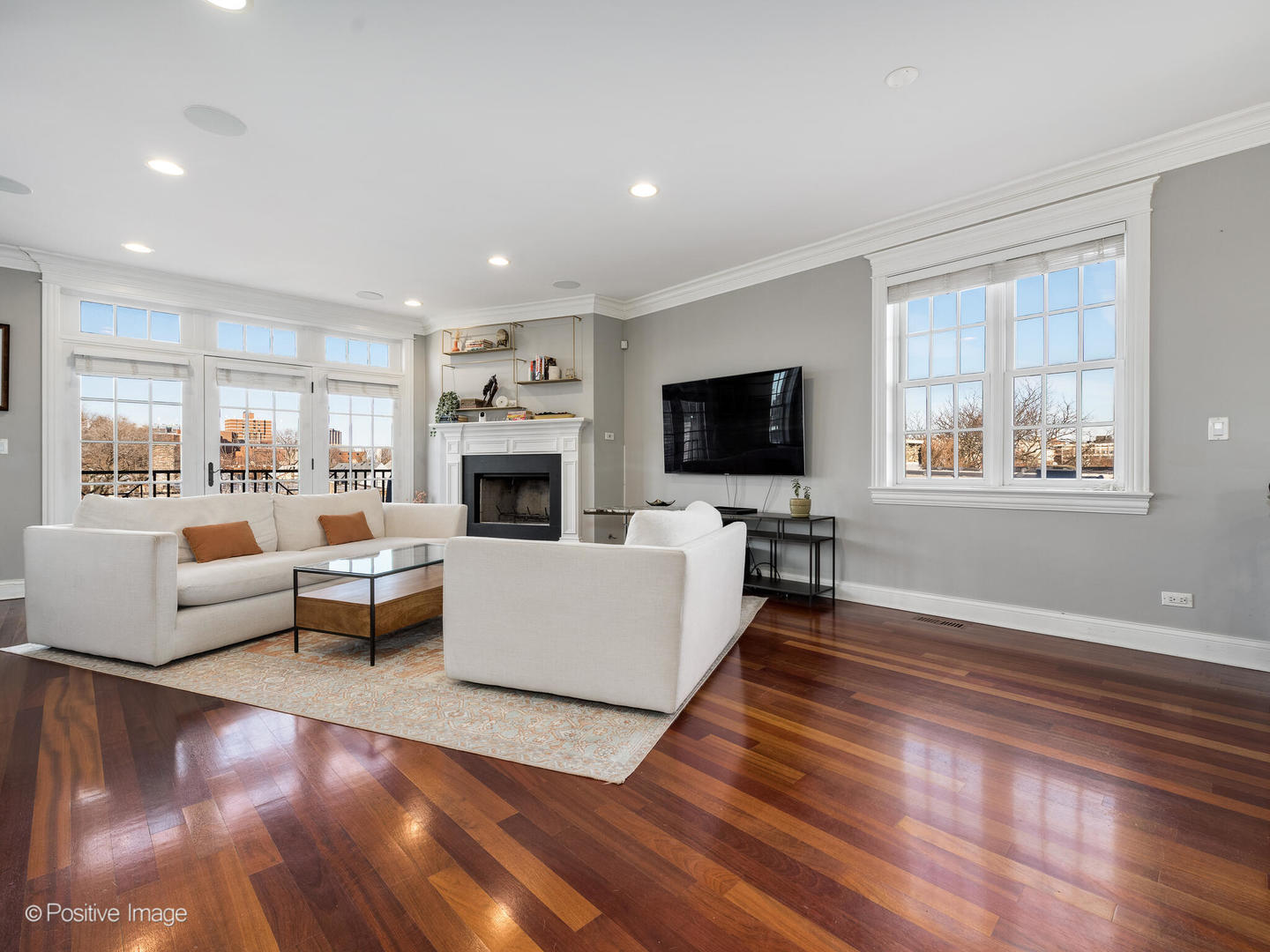 921 W Diversey Parkway Unit: 4