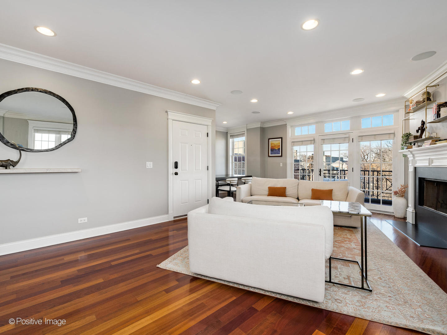 921 W Diversey Parkway Unit: 4