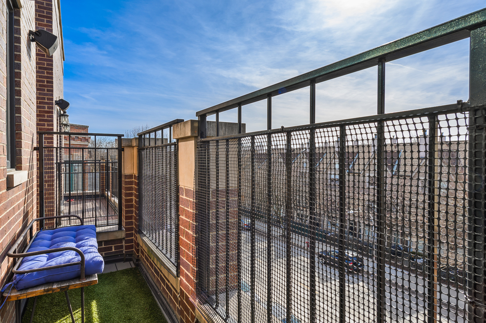 2731 N Southport Avenue Unit: 3