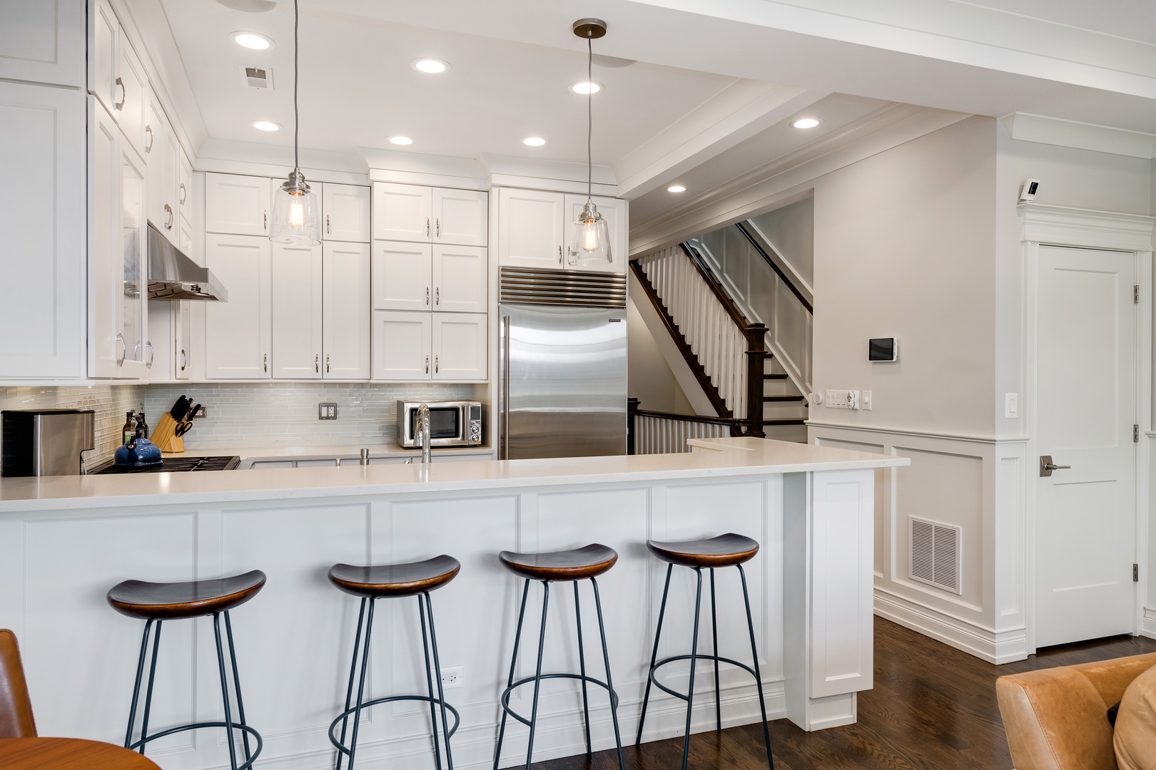 2731 N Southport Avenue Unit: 3