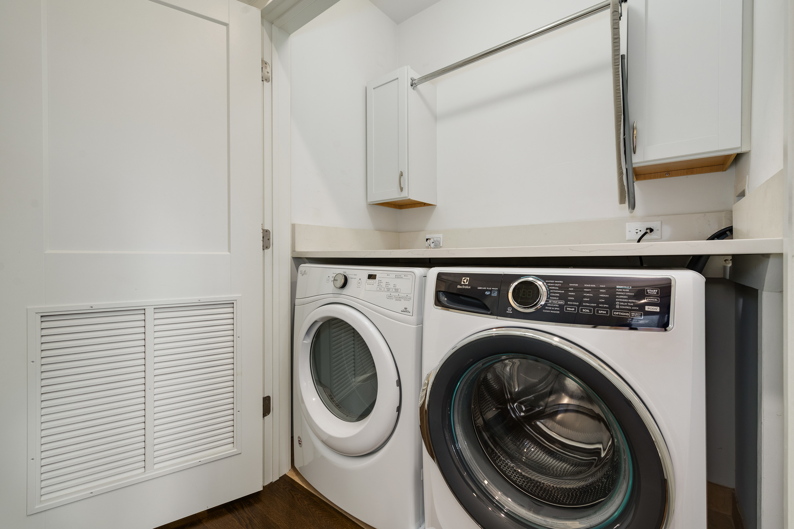 2731 N Southport Avenue Unit: 3