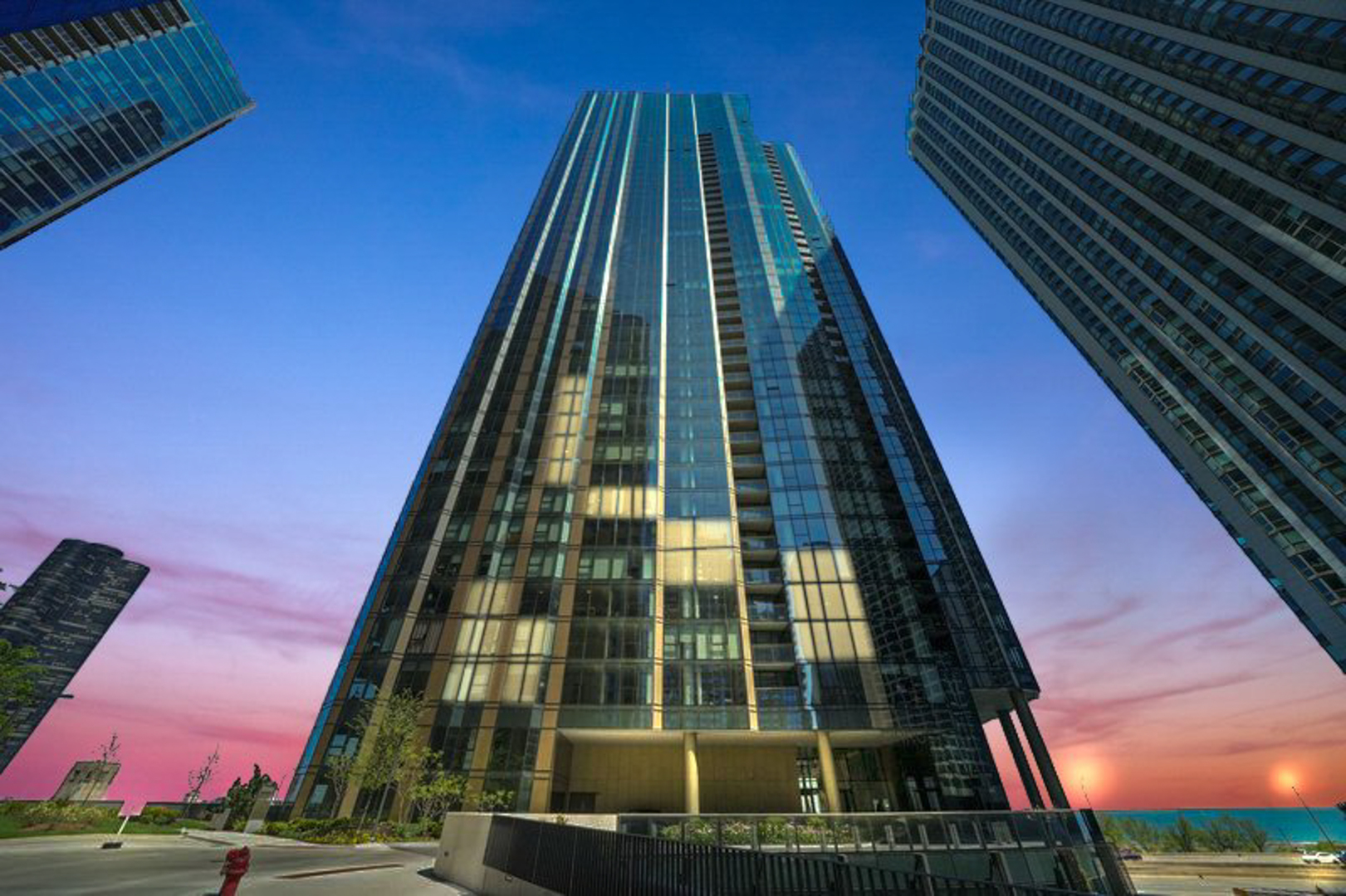 211 N Harbor Drive Unit: 1001