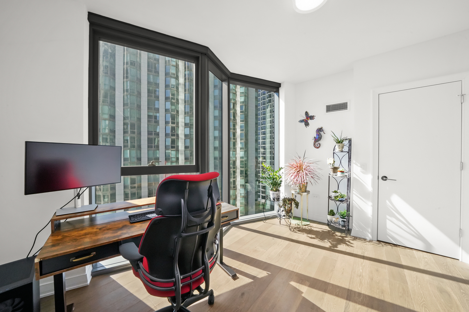 211 N Harbor Drive Unit: 1001