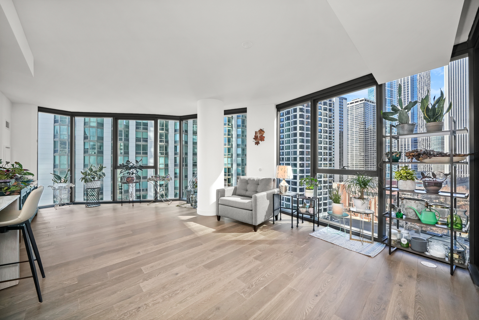 211 N Harbor Drive Unit: 1001