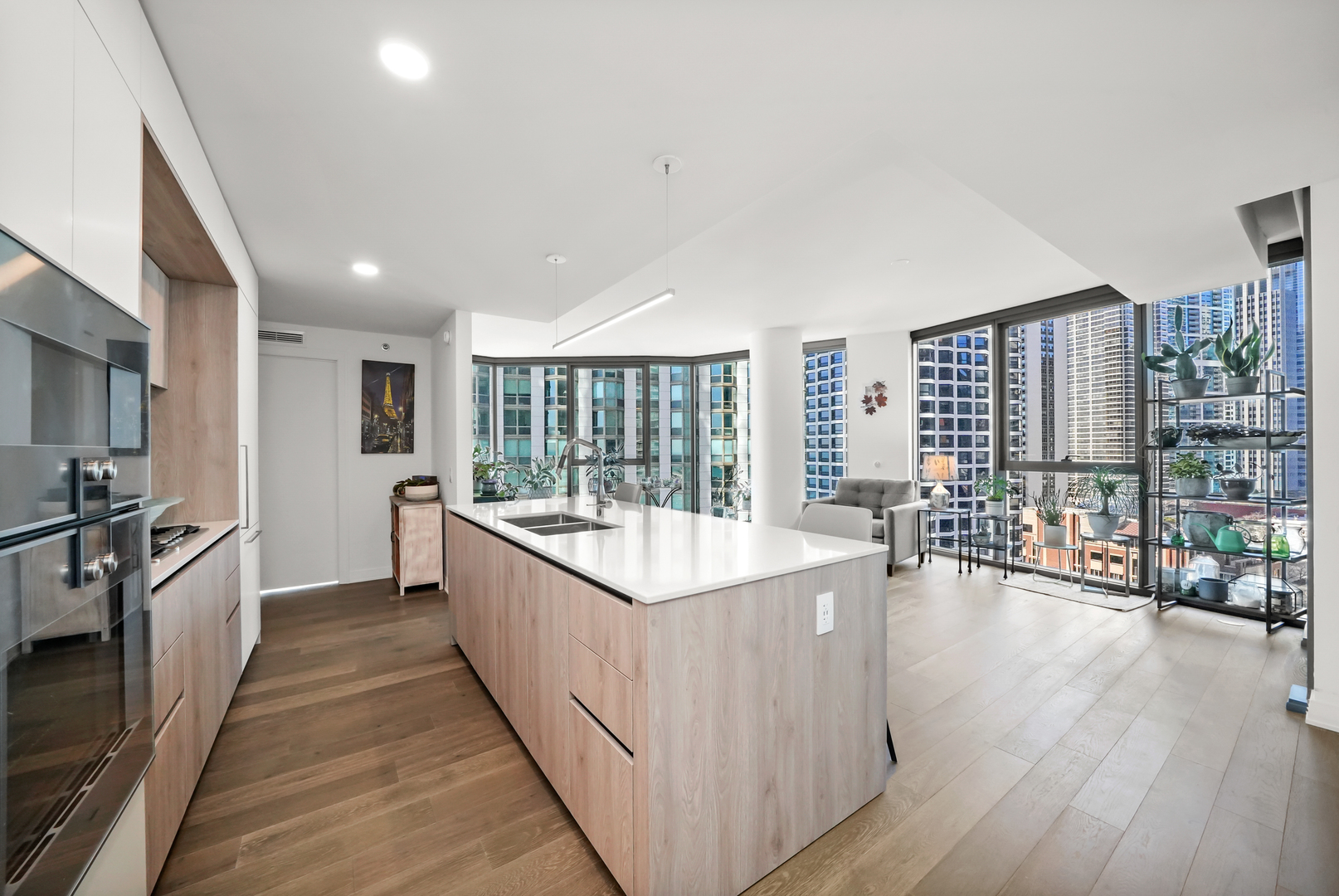 211 N Harbor Drive Unit: 1001