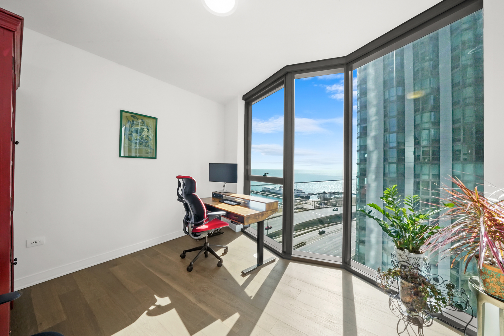 211 N Harbor Drive Unit: 1001
