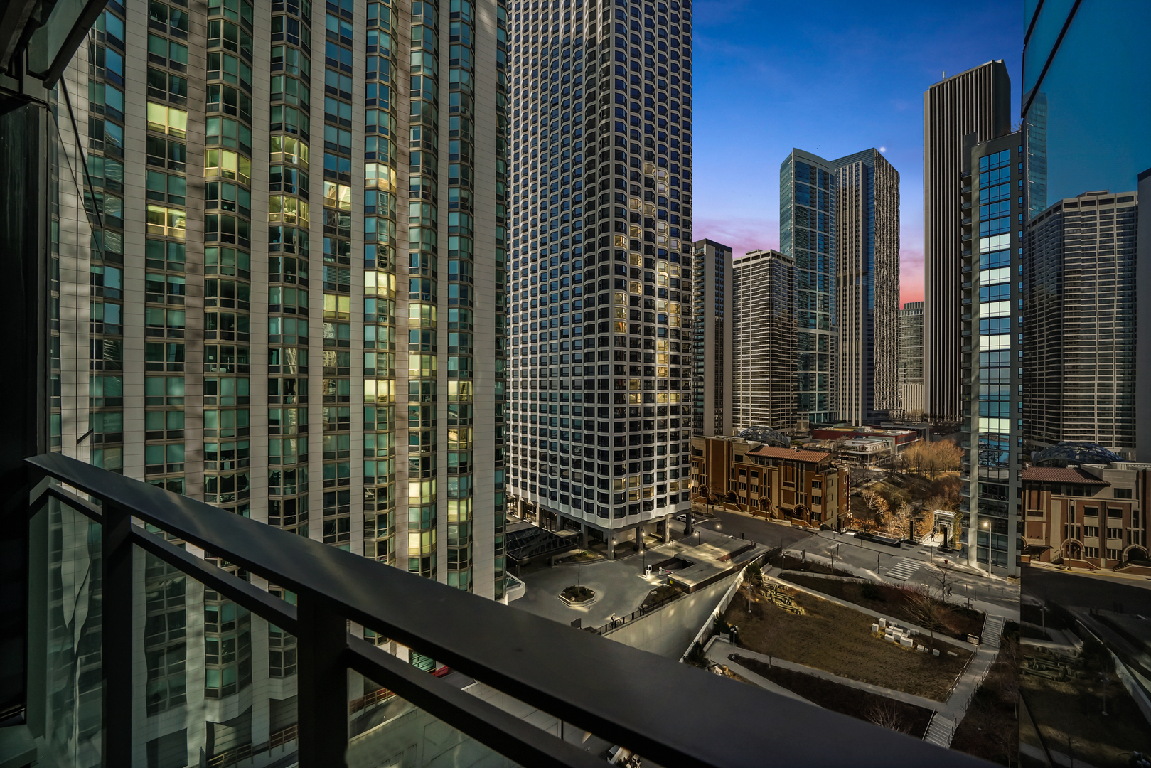 211 N Harbor Drive Unit: 1001
