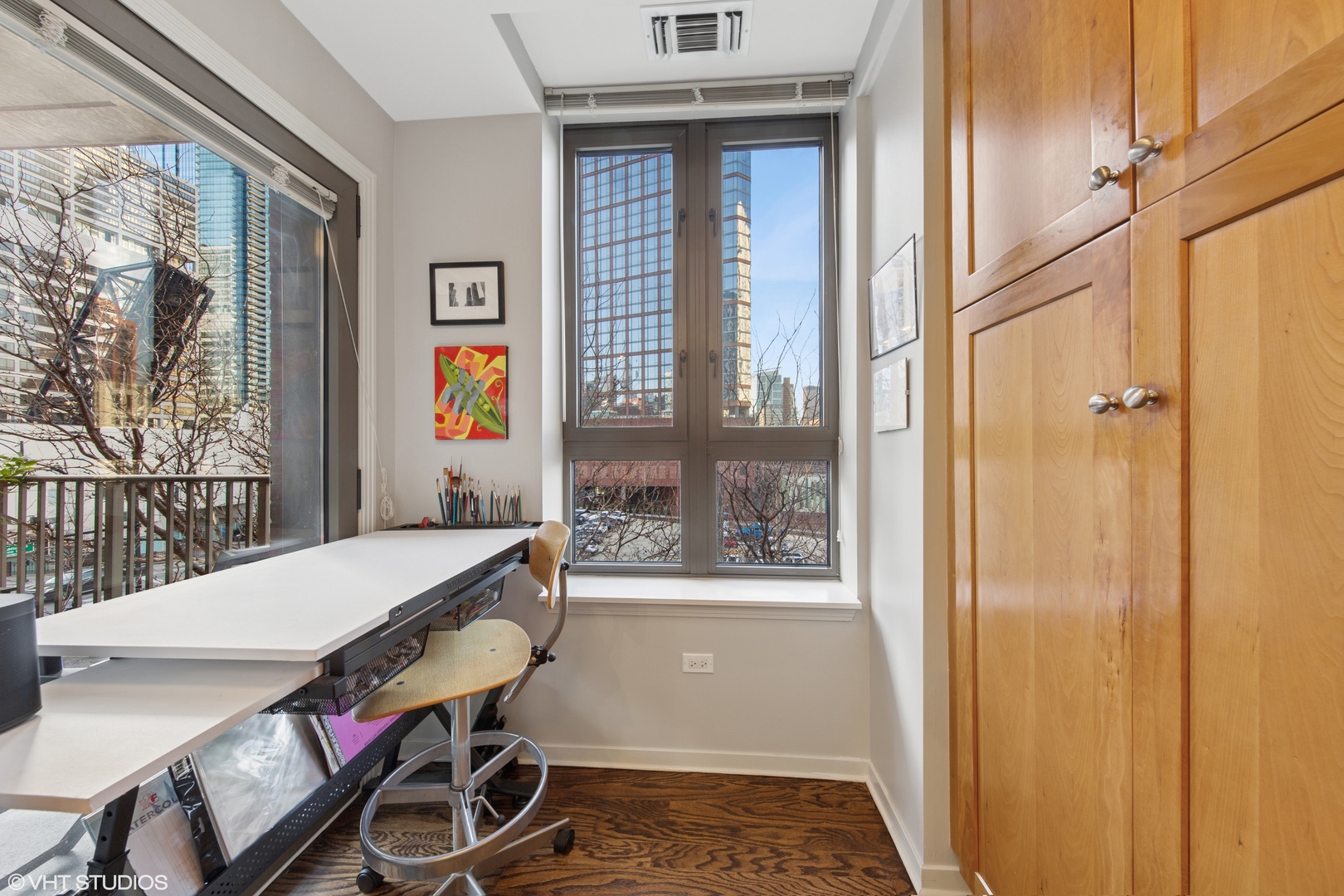 400 N Clinton Street Unit: 403