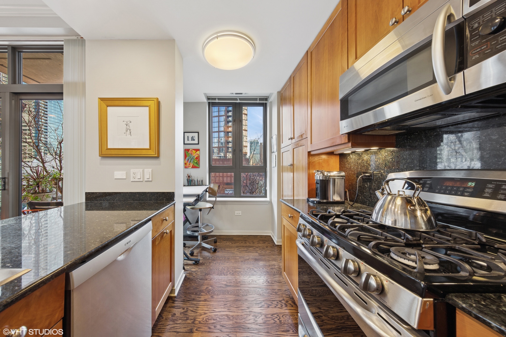 400 N Clinton Street Unit: 403