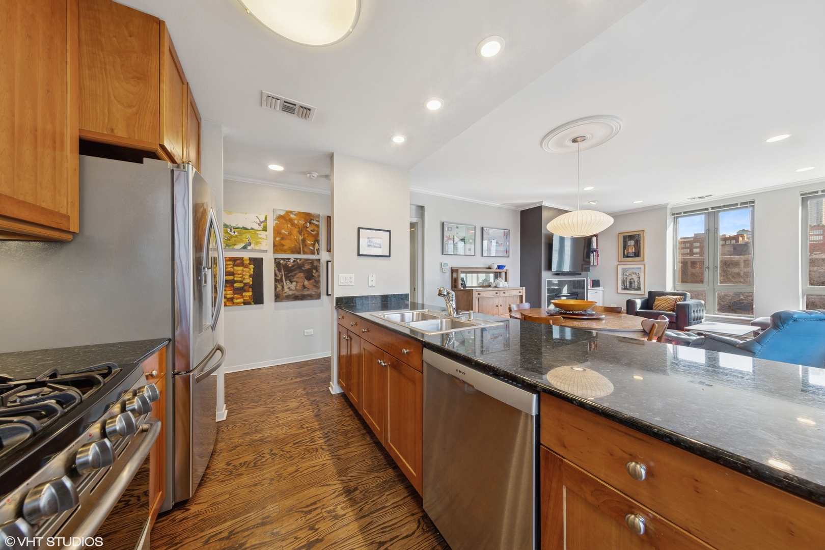 400 N Clinton Street Unit: 403