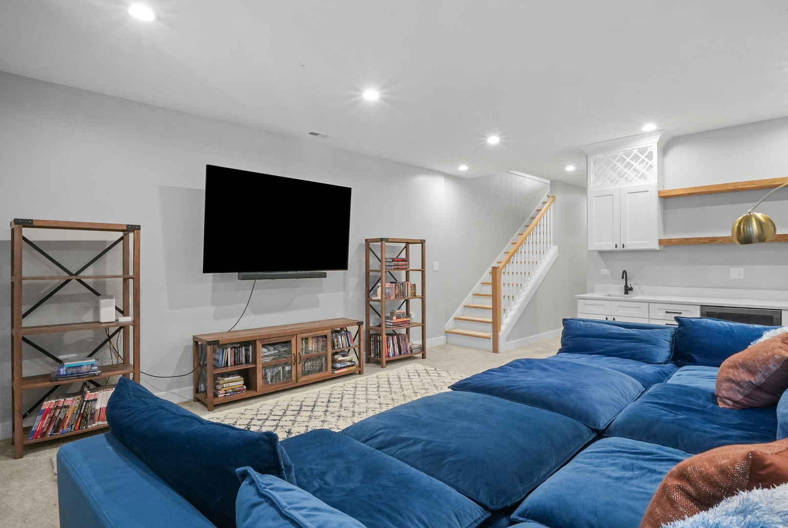 3222 W Potomac Avenue