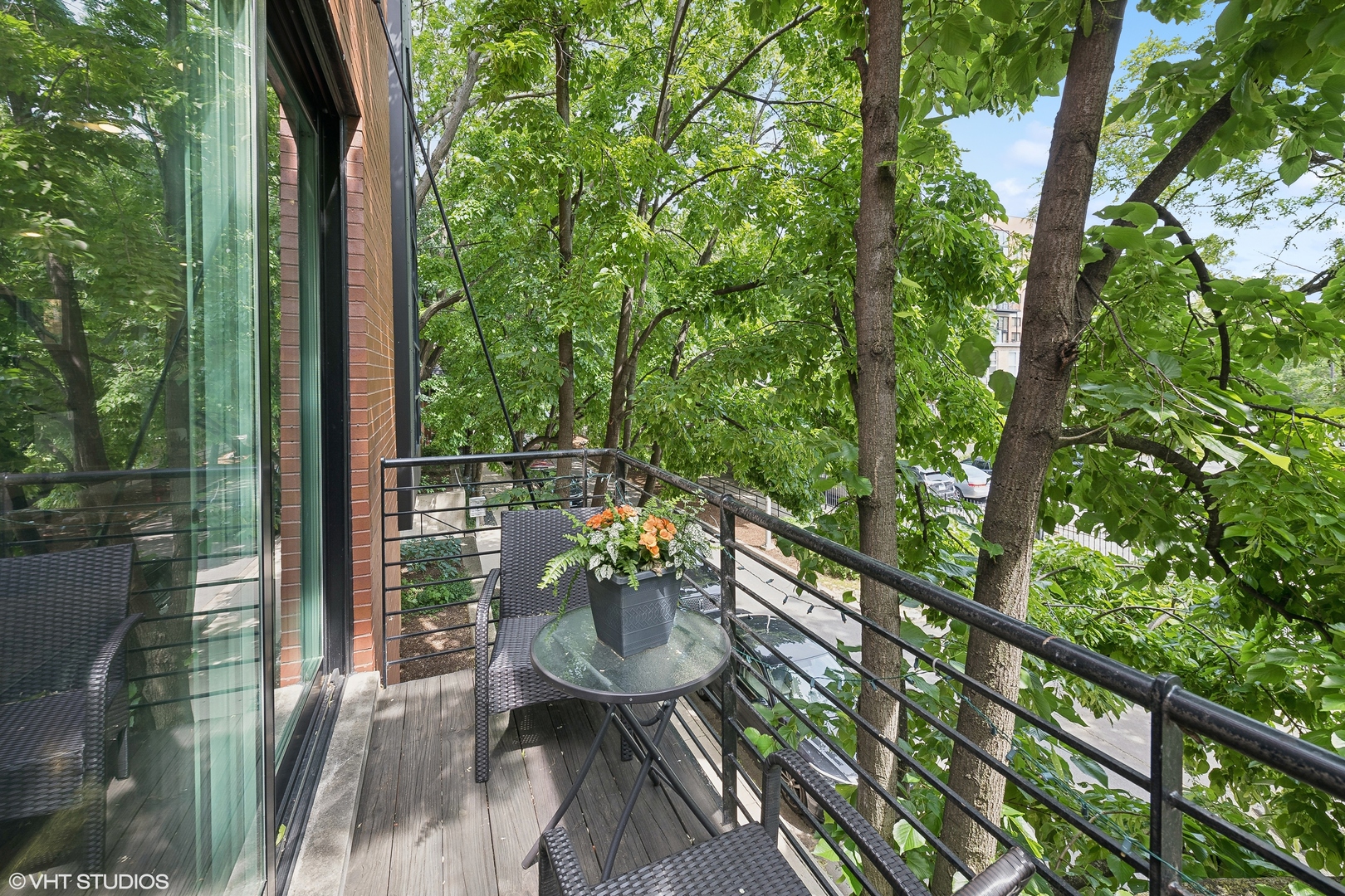 2038 W Willow Street Unit: D