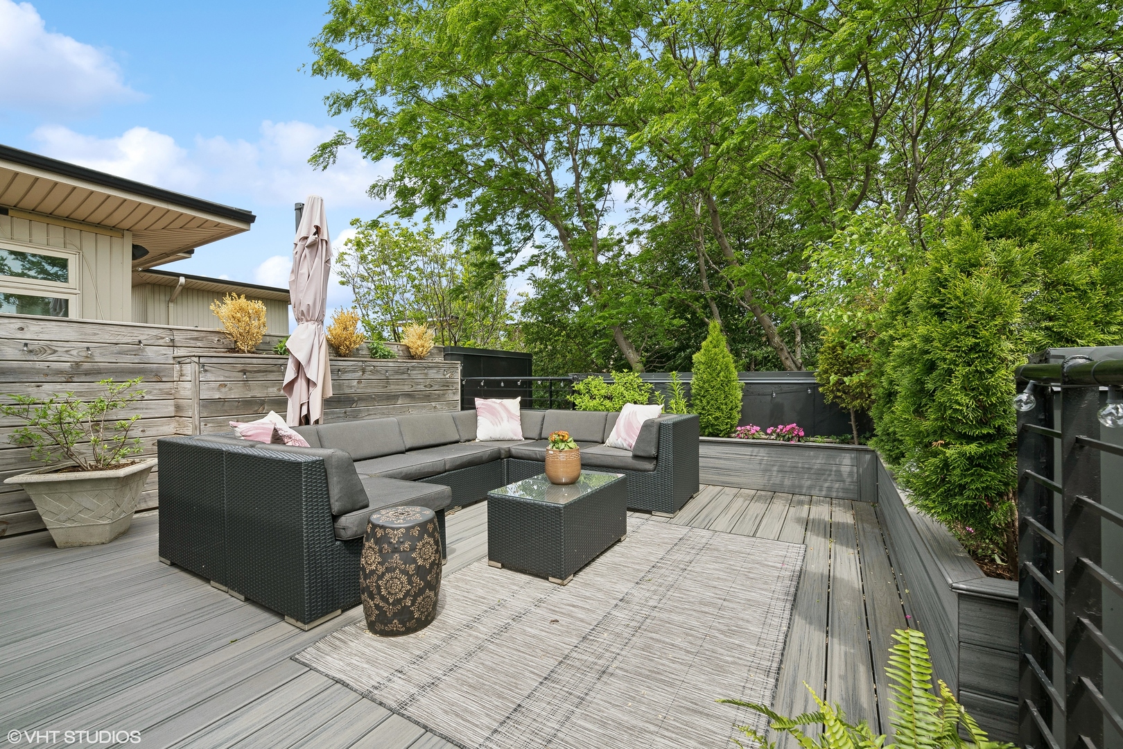 2038 W Willow Street Unit: D