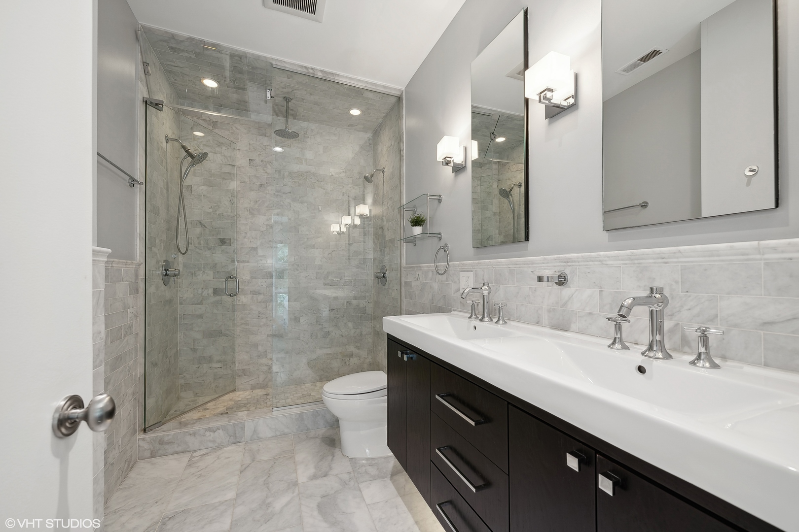 2038 W Willow Street Unit: D