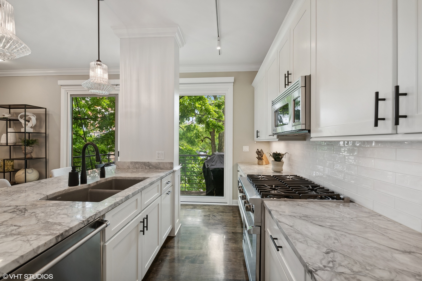 2038 W Willow Street Unit: D