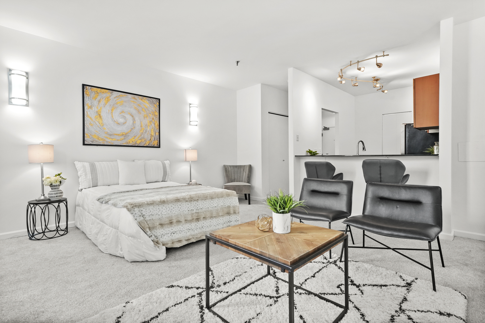 680 S Federal Street Unit: 203