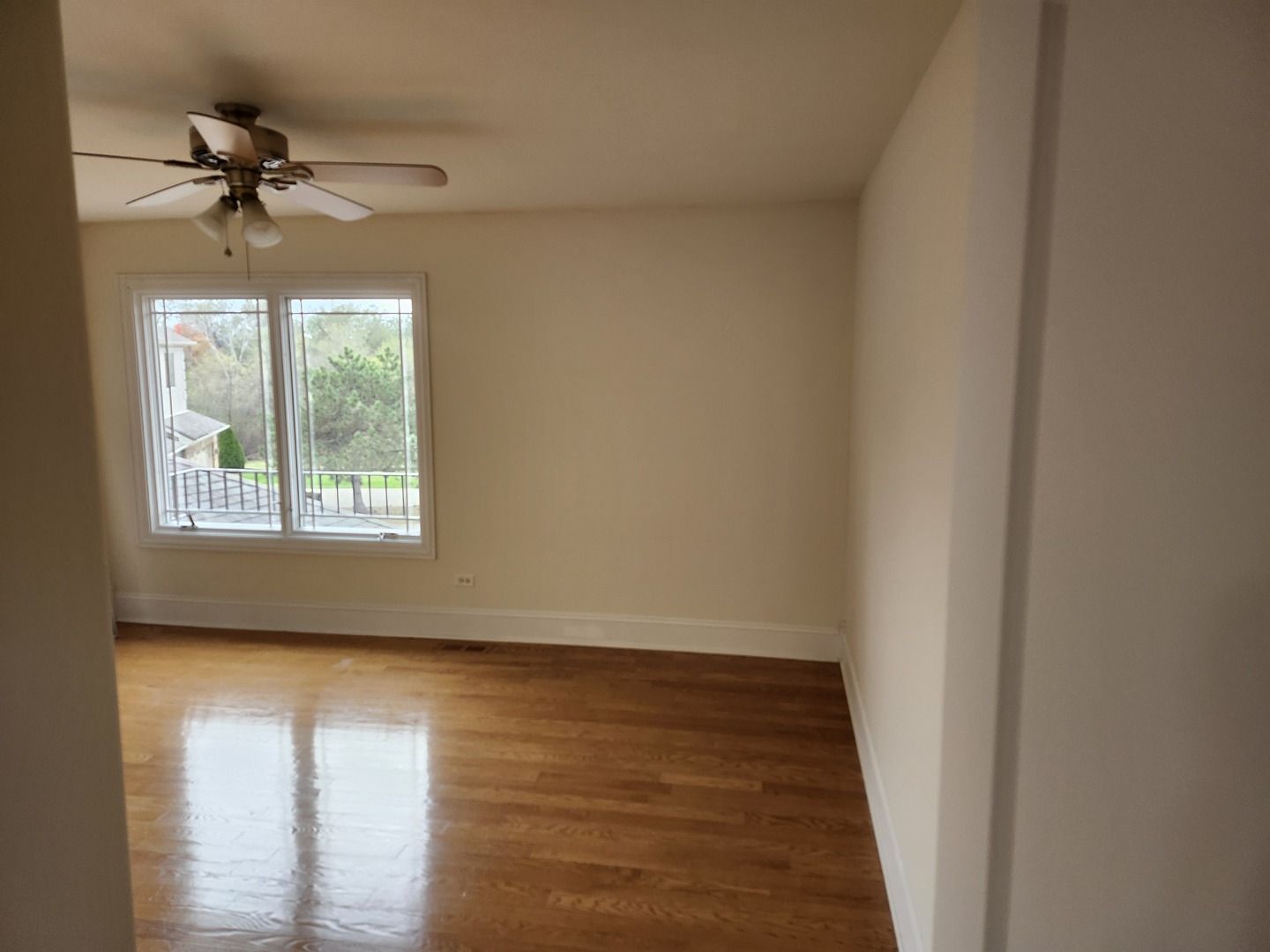 16W305 Shadow Creek Drive Unit: 305