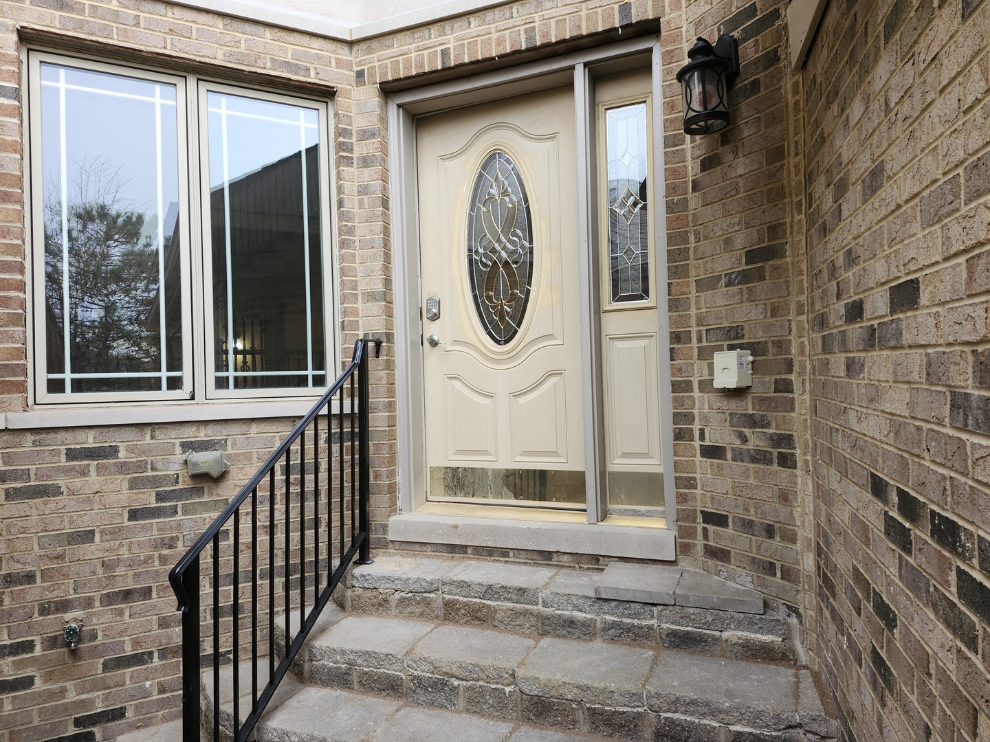 16W305 Shadow Creek Drive Unit: 305